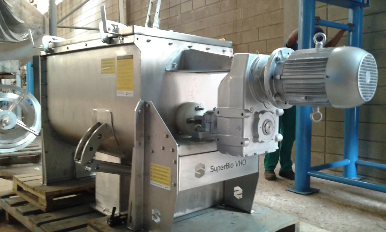 139. RIBBON BLENDER 750L C_ VÁLVULA PORTINHOLA P_ PLATAFORMA